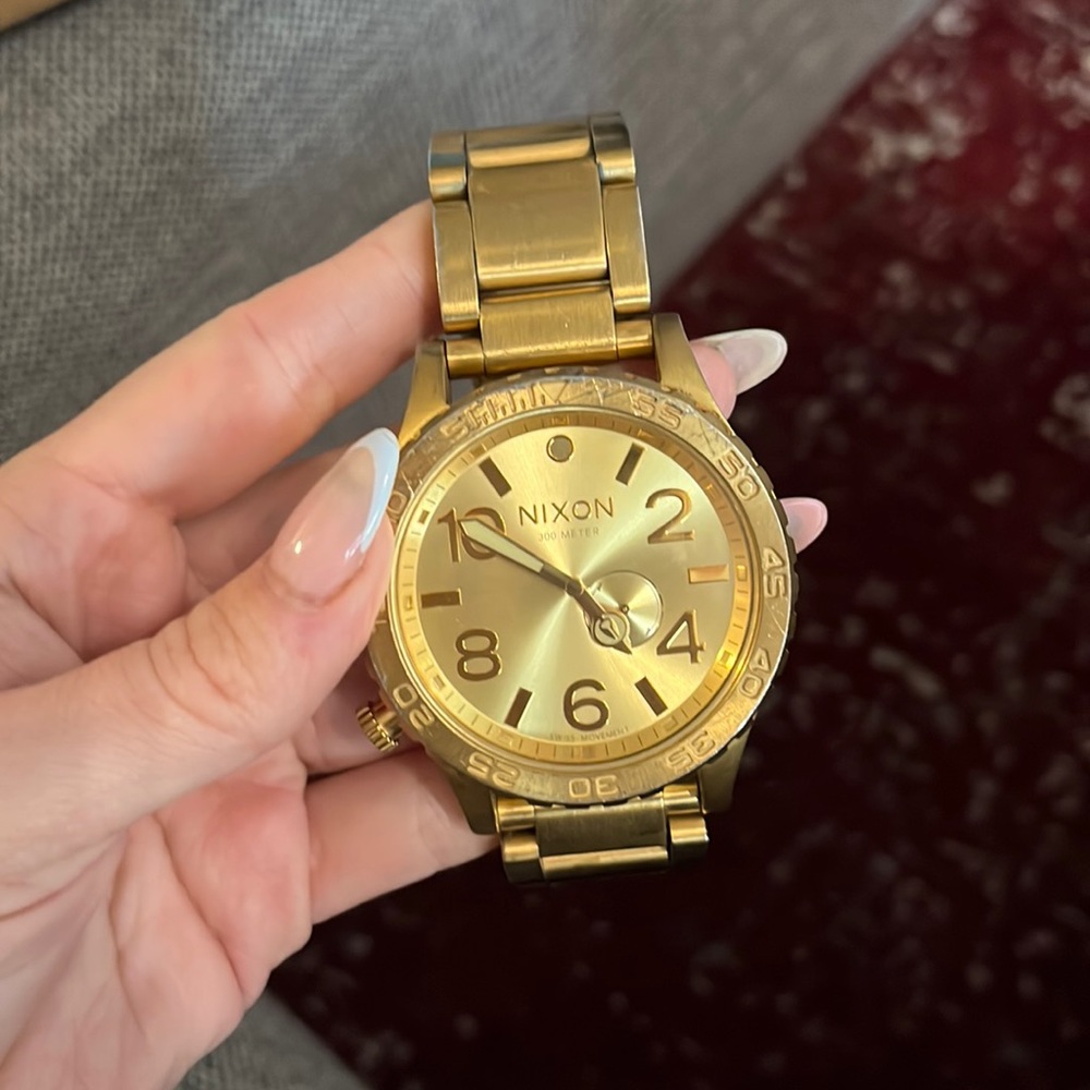 Nixon watch